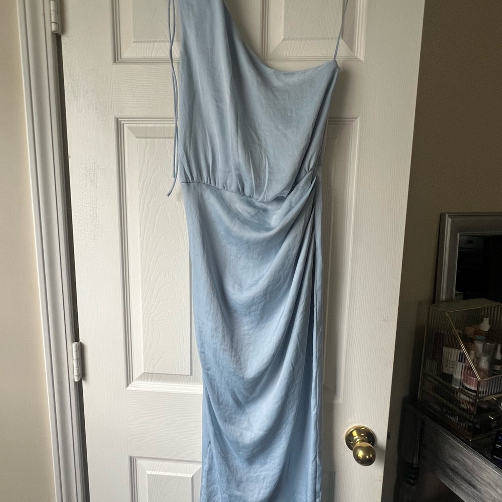 Elegant Blue One-Shoulder Steve Madden Dress